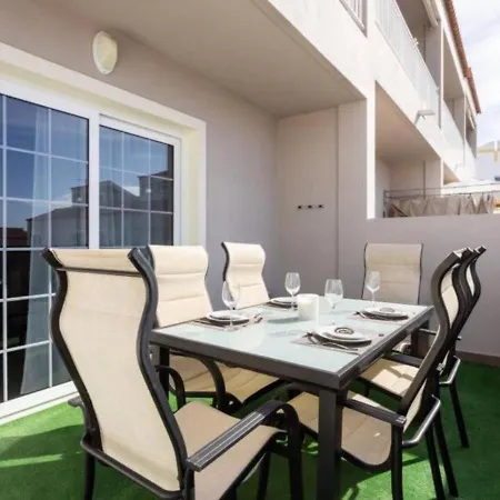 Townhouse With Pool And Sea View In * קיאו סלבאחה