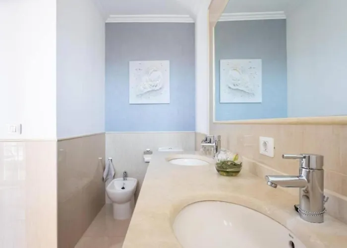 Townhouse With Pool And Sea View In *