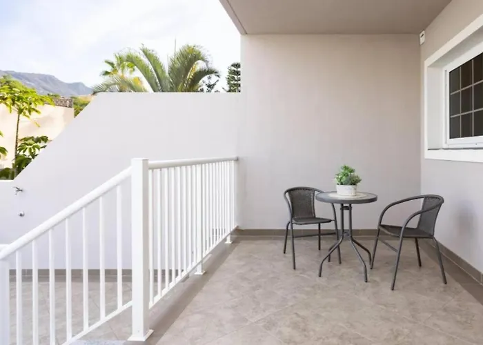 Townhouse With Pool And Sea View In *