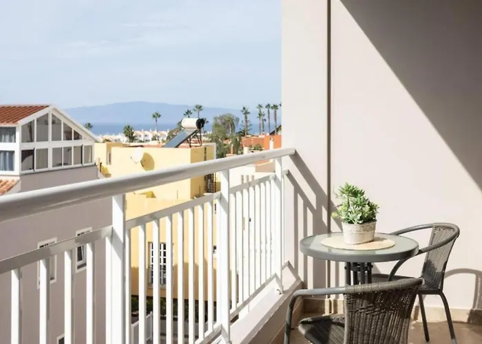 Townhouse With Pool And Sea View In Casa de Férias