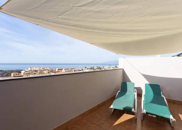 Townhouse With Pool And Sea View In * Callao Salvaje