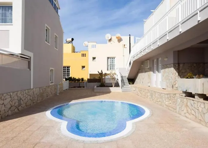 Townhouse With Pool And Sea View In Casa de Férias Callao Salvaje