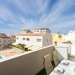 Feriehus Townhouse With Pool And Sea View In