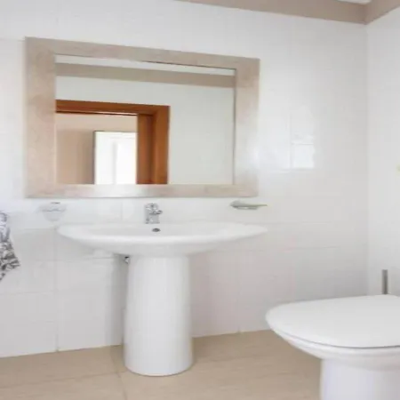 Townhouse With Pool And Sea View In カジャオ・サルバヘ