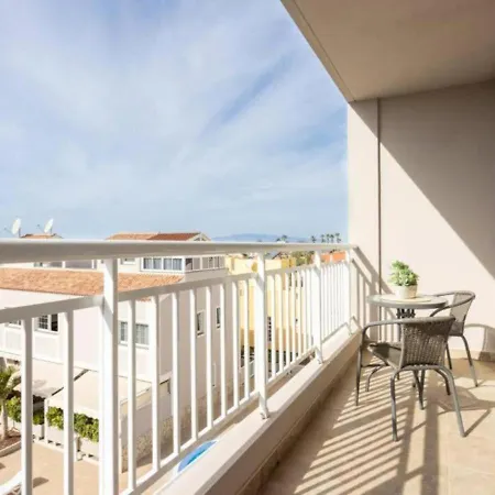Townhouse With Pool And Sea View In カジャオ・サルバヘ