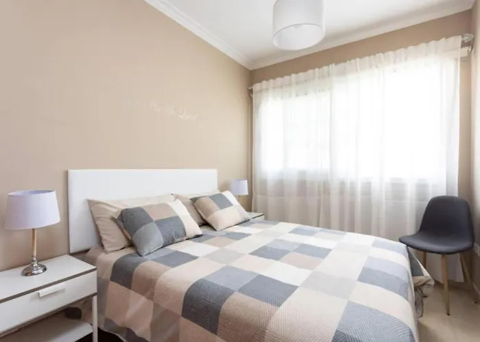 펜션 Townhouse With Pool And Sea View In 칼라오살바헤