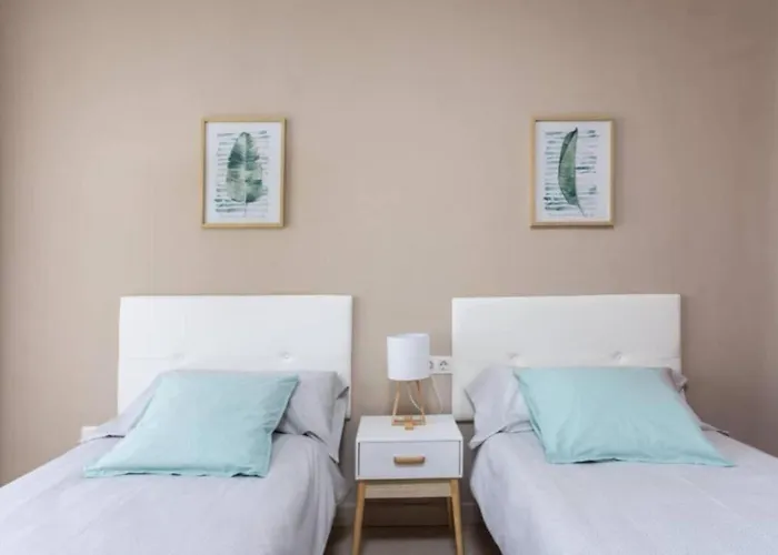 펜션 Townhouse With Pool And Sea View In *