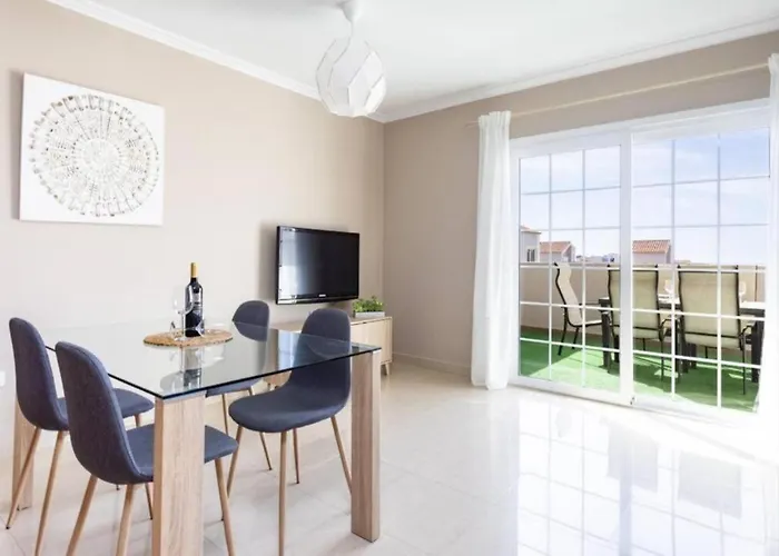 Townhouse With Pool And Sea View In *